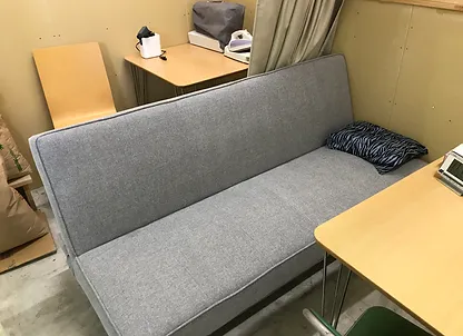 ​ベッドやソファーをご利用ください